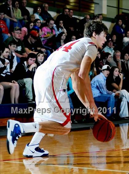 Thumbnail 3 in Grissom @ Brewer photogallery.