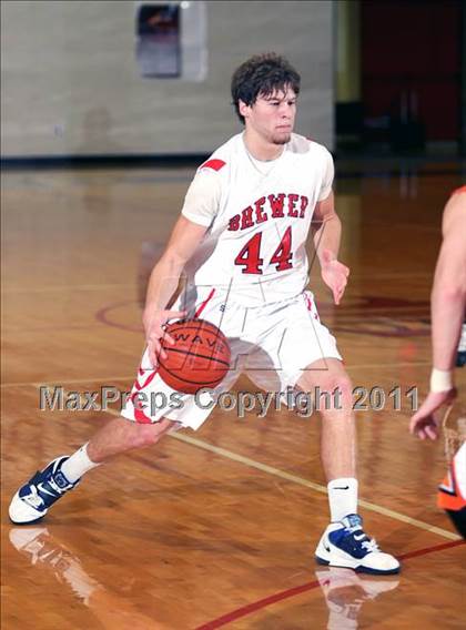Thumbnail 3 in Grissom @ Brewer photogallery.