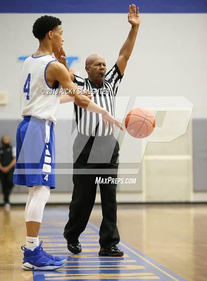 Thumbnail 3 in Hazelwood Central @ Vashon photogallery.
