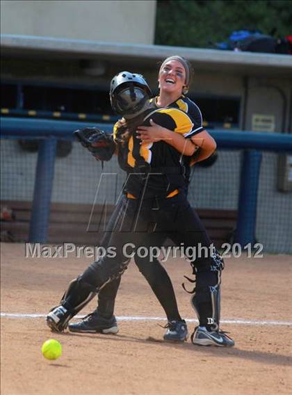 Thumbnail 3 in El Capitan vs. Santana (CIF SDS D3 Final) photogallery.