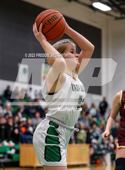Thumbnail 2 in Collinsville @ Tioga photogallery.