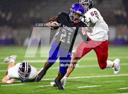 Thumbnail 1 in Eastlake vs Puyallup (WIAA 4A First Round) photogallery.