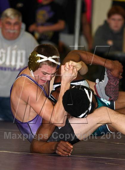 Thumbnail 2 in Islip Cup-Kris MacDonald Tournament photogallery.