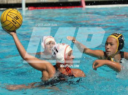 Thumbnail 2 in Alameda vs Washington (Battle of the Bay) photogallery.