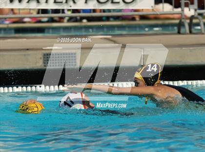 Thumbnail 3 in Alameda vs Washington (Battle of the Bay) photogallery.