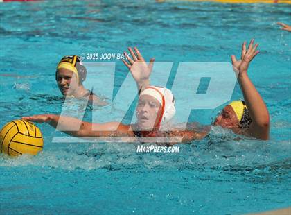 Thumbnail 2 in Alameda vs Washington (Battle of the Bay) photogallery.