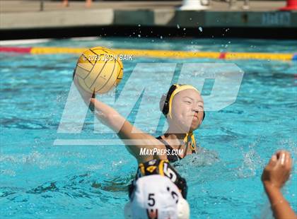 Thumbnail 1 in Alameda vs Washington (Battle of the Bay) photogallery.