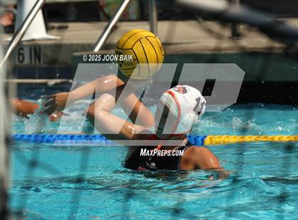 Thumbnail 3 in Alameda vs Washington (Battle of the Bay) photogallery.