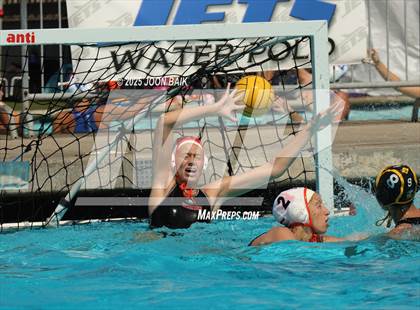 Thumbnail 3 in Alameda vs Washington (Battle of the Bay) photogallery.