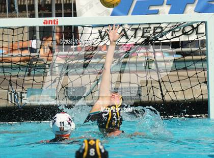 Thumbnail 1 in Alameda vs Washington (Battle of the Bay) photogallery.