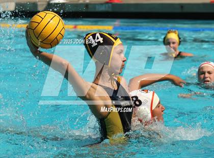 Thumbnail 3 in Alameda vs Washington (Battle of the Bay) photogallery.