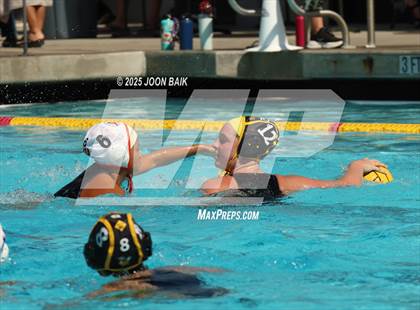Thumbnail 2 in Alameda vs Washington (Battle of the Bay) photogallery.