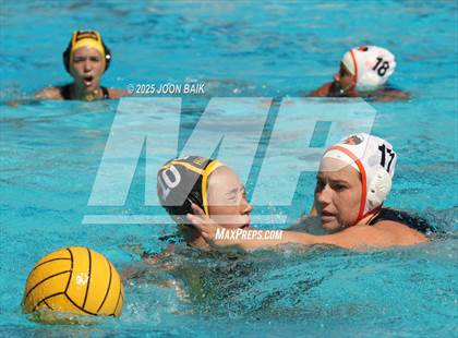 Thumbnail 3 in Alameda vs Washington (Battle of the Bay) photogallery.