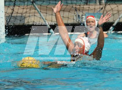 Thumbnail 2 in Alameda vs Washington (Battle of the Bay) photogallery.