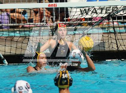 Thumbnail 2 in Alameda vs Washington (Battle of the Bay) photogallery.