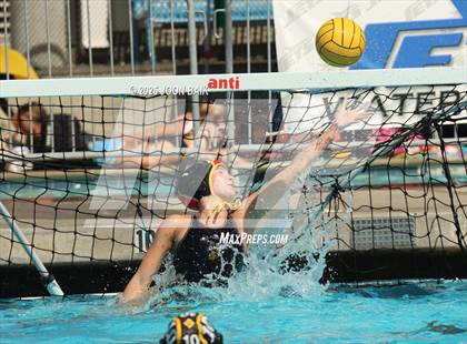 Thumbnail 1 in Alameda vs Washington (Battle of the Bay) photogallery.
