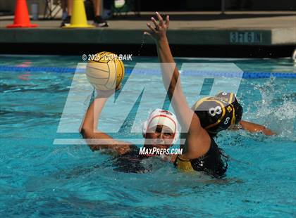 Thumbnail 1 in Alameda vs Washington (Battle of the Bay) photogallery.