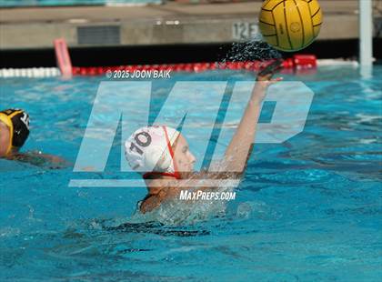 Thumbnail 1 in Alameda vs Washington (Battle of the Bay) photogallery.