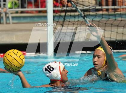 Thumbnail 3 in Alameda vs Washington (Battle of the Bay) photogallery.
