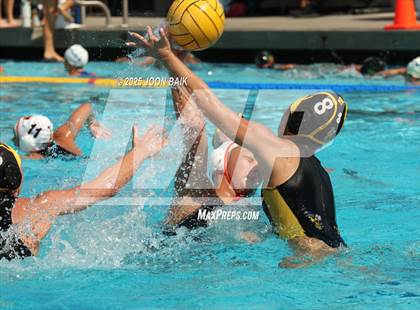 Thumbnail 3 in Alameda vs Washington (Battle of the Bay) photogallery.