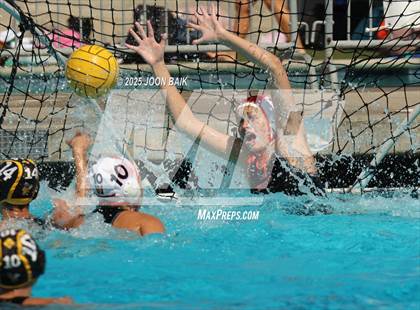 Thumbnail 1 in Alameda vs Washington (Battle of the Bay) photogallery.