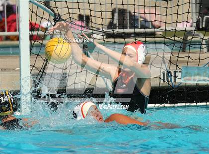 Thumbnail 2 in Alameda vs Washington (Battle of the Bay) photogallery.