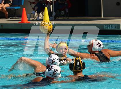 Thumbnail 3 in Alameda vs Washington (Battle of the Bay) photogallery.