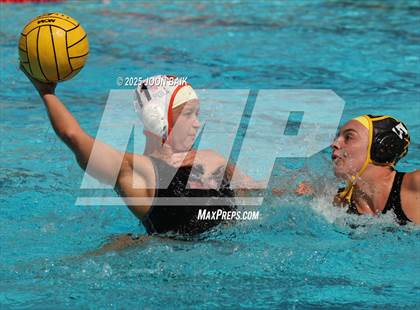 Thumbnail 2 in Alameda vs Washington (Battle of the Bay) photogallery.