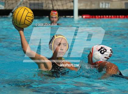 Thumbnail 3 in Alameda vs Washington (Battle of the Bay) photogallery.