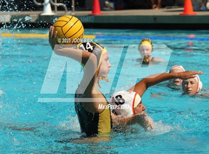 Thumbnail 1 in Alameda vs Washington (Battle of the Bay) photogallery.