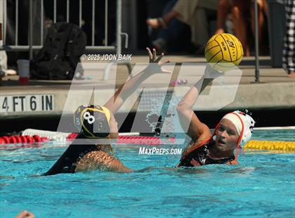 Thumbnail 3 in Alameda vs Washington (Battle of the Bay) photogallery.