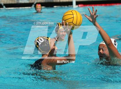 Thumbnail 2 in Alameda vs Washington (Battle of the Bay) photogallery.