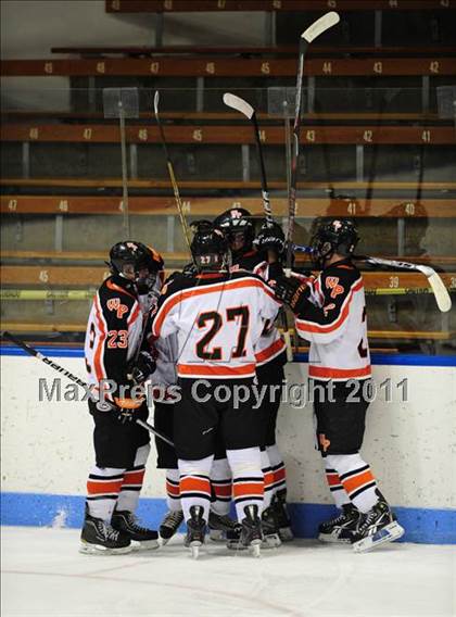 Thumbnail 1 in Northwest Catholic vs. Watertown/Pomperaug (CIAC Division 3 Semifinal) photogallery.