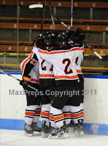 Thumbnail 1 in Northwest Catholic vs. Watertown/Pomperaug (CIAC Division 3 Semifinal) photogallery.