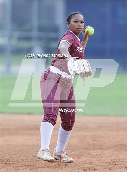 Thumbnail 3 in Lamar Consolidated @ Fort Bend Kempner photogallery.