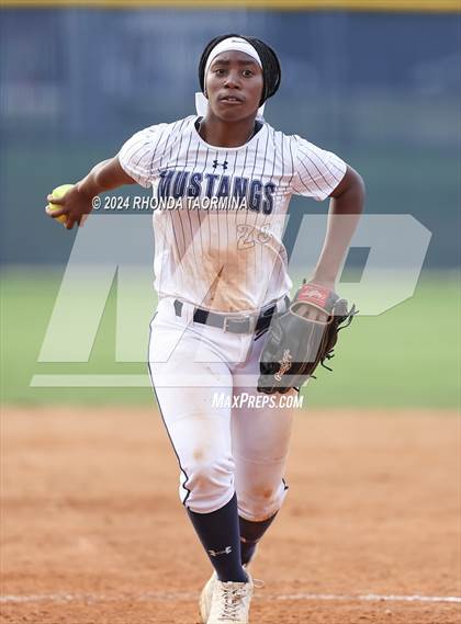 Thumbnail 2 in Lamar Consolidated @ Fort Bend Kempner photogallery.