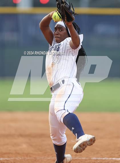 Thumbnail 3 in Lamar Consolidated @ Fort Bend Kempner photogallery.