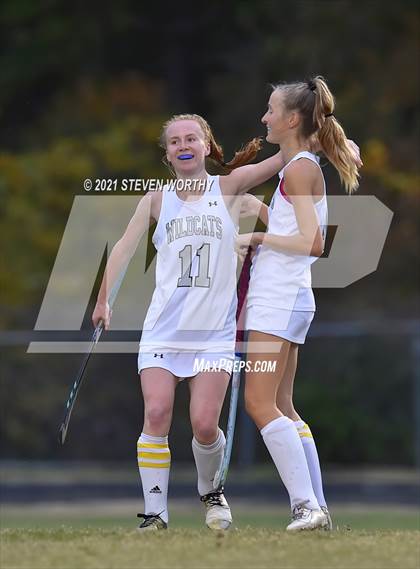 Thumbnail 2 in Carrboro @ East Chapel Hill (NCFHA Quarterfinal) photogallery.