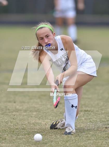 Thumbnail 2 in Carrboro @ East Chapel Hill (NCFHA Quarterfinal) photogallery.