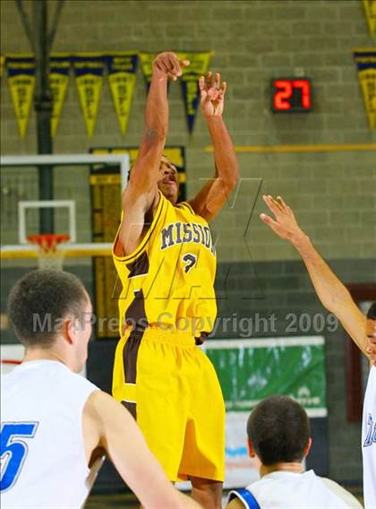 Thumbnail 3 in Mission vs. Rocklin (Common Good Classic) photogallery.