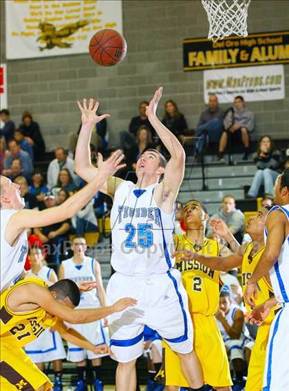 Thumbnail 3 in Mission vs. Rocklin (Common Good Classic) photogallery.