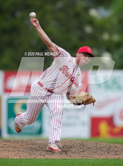 Thumbnail 3 in Hughesville vs. Mount Carmel (PIAA D4 Class 3A Final) photogallery.