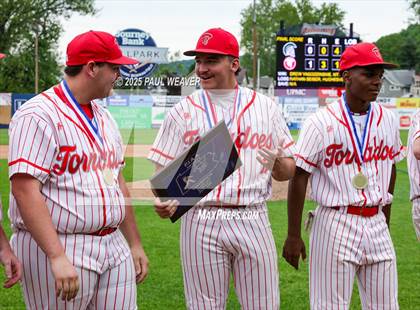 Thumbnail 3 in Hughesville vs. Mount Carmel (PIAA D4 Class 3A Final) photogallery.