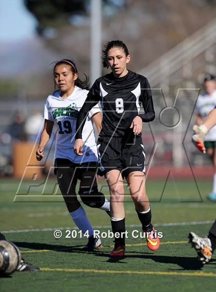 Thumbnail 3 in Granada Hills vs. Stockdale photogallery.