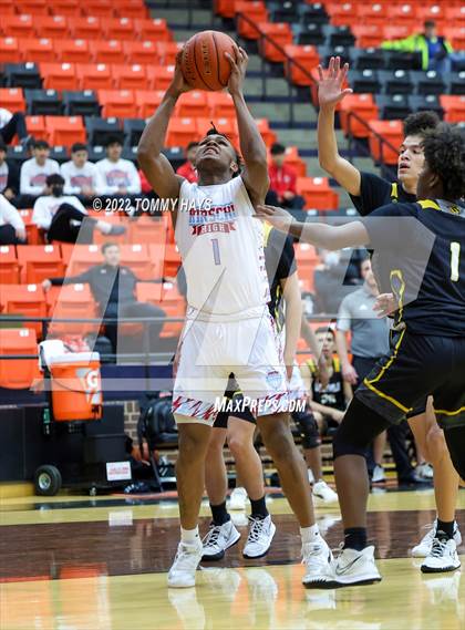Thumbnail 1 in Hirschi vs. Gatesville (UIL Basketball 4A Bi-District Playoff) photogallery.