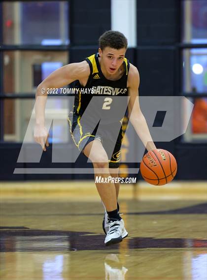 Thumbnail 1 in Hirschi vs. Gatesville (UIL Basketball 4A Bi-District Playoff) photogallery.