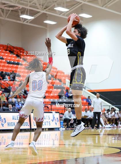 Thumbnail 2 in Hirschi vs. Gatesville (UIL Basketball 4A Bi-District Playoff) photogallery.