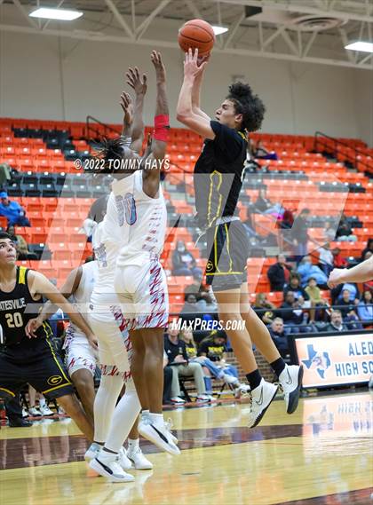 Thumbnail 3 in Hirschi vs. Gatesville (UIL Basketball 4A Bi-District Playoff) photogallery.