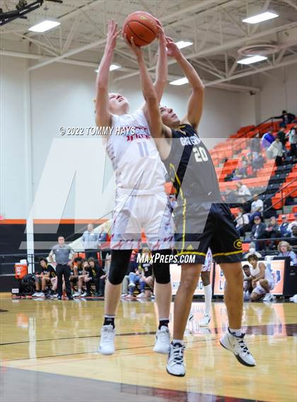 Thumbnail 2 in Hirschi vs. Gatesville (UIL Basketball 4A Bi-District Playoff) photogallery.
