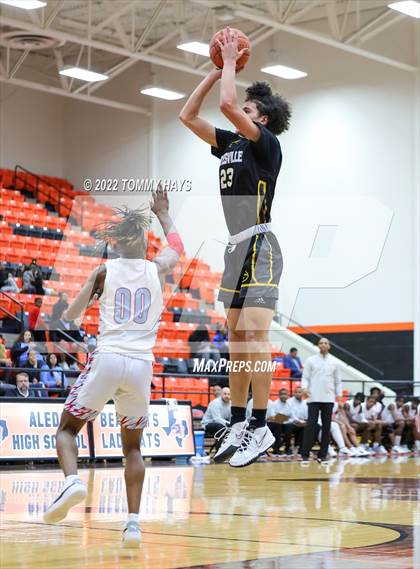 Thumbnail 1 in Hirschi vs. Gatesville (UIL Basketball 4A Bi-District Playoff) photogallery.